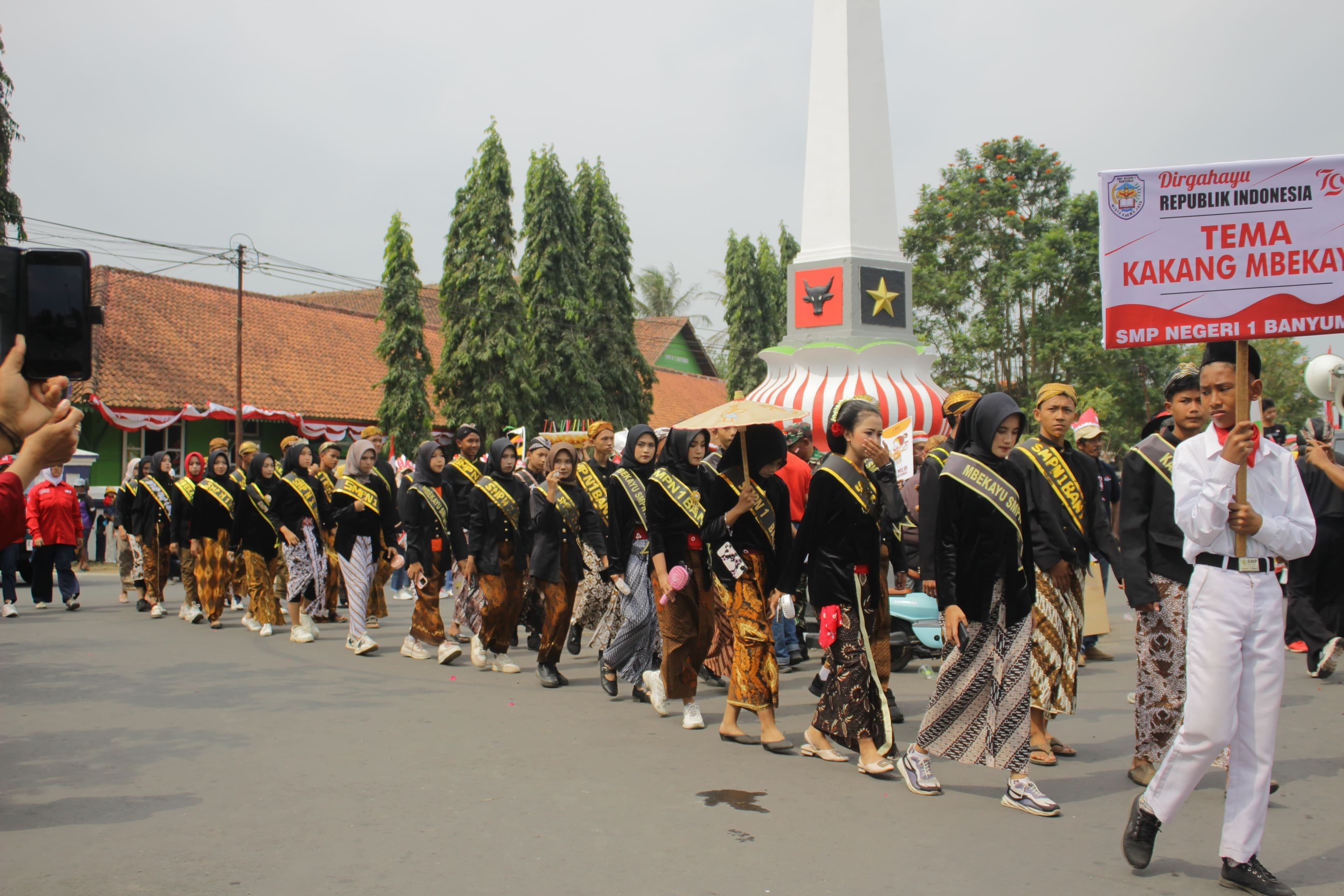 Karnaval HUT RI Tingkat Kecamatan Banyumas - foto 1