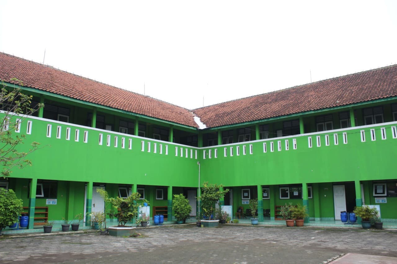Lingkungan Sekolah - foto 1