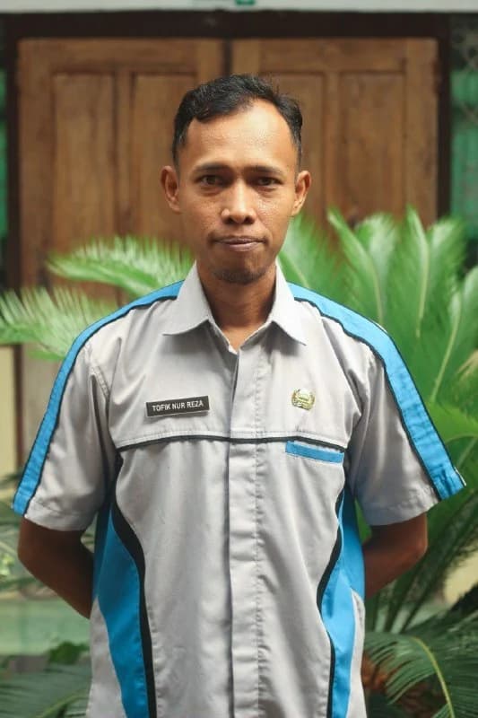 Tofik Nur Reza